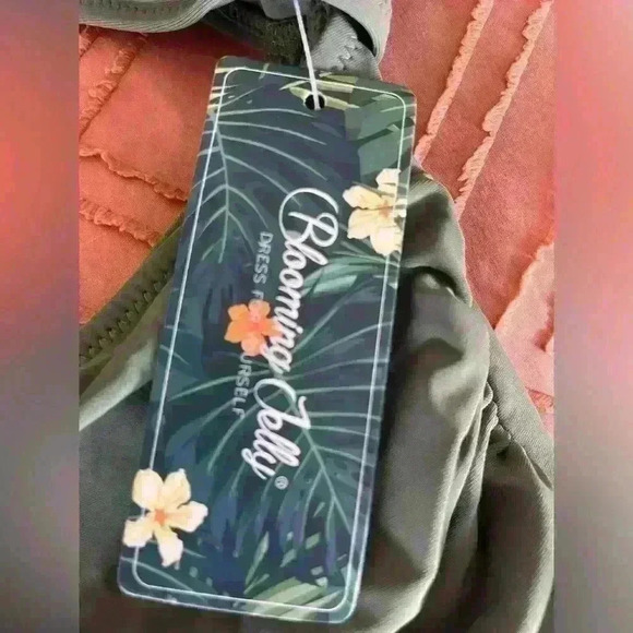 Blooming Jelly One Piece XL bathing suit, Cutout, High Waisted, Green- NEW! - Picture 5 of 7